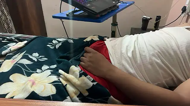 sexyboy09 online show from 10-08-25, 05:02