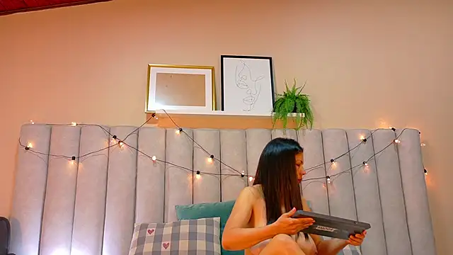 JaylaScott   online show from 11-30-25, 11:55