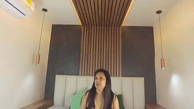 JaylaScott   online show from 11-04-25, 11:47