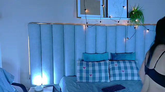 JaylaScott   online show from 10-13-25, 11:34