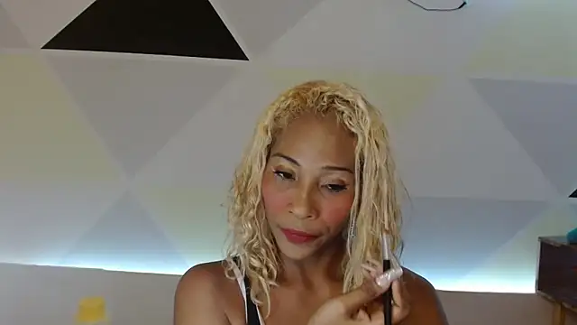 Snapshot of NatashaDormat chatting on 09-24-25, 02:01 NatashaDormat online show from 09-24-25, 02:01