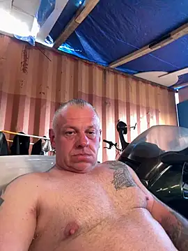 JakubW79 online show from 05-01-26, 03:50