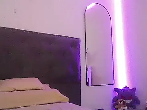 Snapshot of lazadiego chatting on 01-26-25, 02:03 lazadiego online show from 01-26-25, 02:03