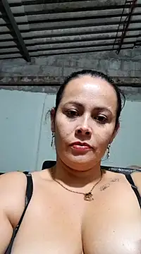 Snapshot of Roussexy_ chatting on 12-10-24, 01:32 Roussexy online show from 12-10-24, 01:32