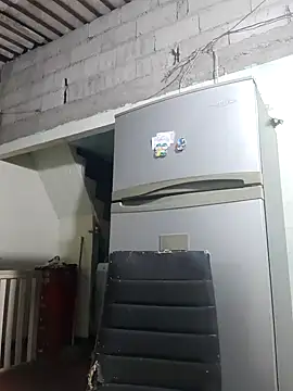 Snapshot of Roussexy_ chatting on 01-18-25, 02:25 Roussexy online show from 01-18-25, 02:25