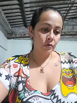 Snapshot of Roussexy_ chatting on 01-08-25, 02:57 Roussexy online show from 01-08-25, 02:57