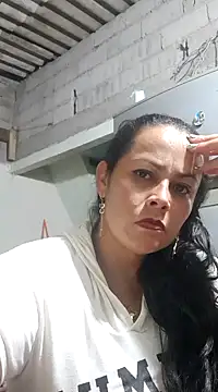 Snapshot of Roussexy_ chatting on 12-19-24, 01:50 Roussexy online show from 12-19-24, 01:50