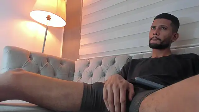 Snapshot of jiren_xboy chatting on 12-13-24, 06:27 jiren xboy online show from 12-13-24, 06:27