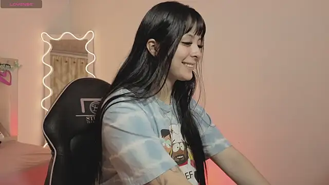 hina tay online show from 11-20-25, 03:29