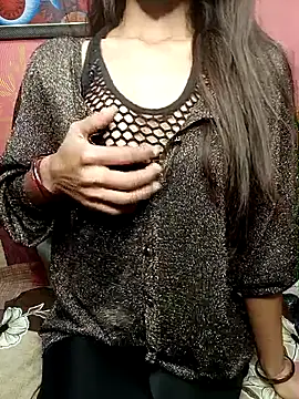 poojaji690 online show from 12-21-25, 06:15