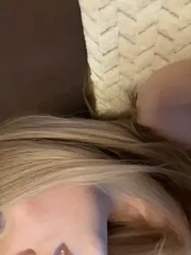 Snapshot of Alisa_Rise chatting on 02-07-26, 01:52 Alisa Rise online show from 02-07-26, 01:52