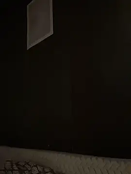 Snapshot of Alisa_Rise chatting on 12-21-25, 07:43 Alisa Rise online show from 12-21-25, 07:43