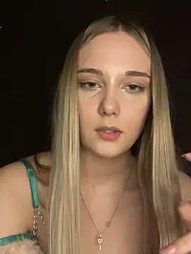 Snapshot of Alisa_Rise chatting on 02-14-25, 11:42 Alisa Rise online show from 02-14-25, 11:42