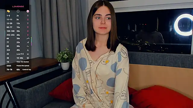 Snapshot of JulianaHaith chatting on 03-01-25, 01:32 JulianaHaith online show from 03-01-25, 01:32