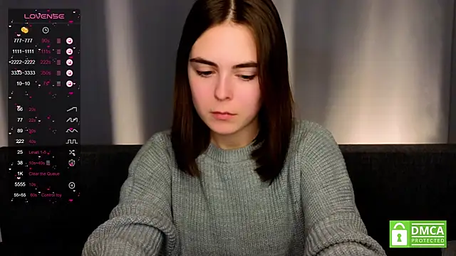 Snapshot of JulianaHaith chatting on 01-11-25, 07:27 JulianaHaith online show from 01-11-25, 07:27