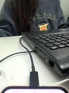 Snapshot of Claire_xixi1 chatting on 12-06-24, 09:04 Claire xixi1 online show from 12-06-24, 09:04