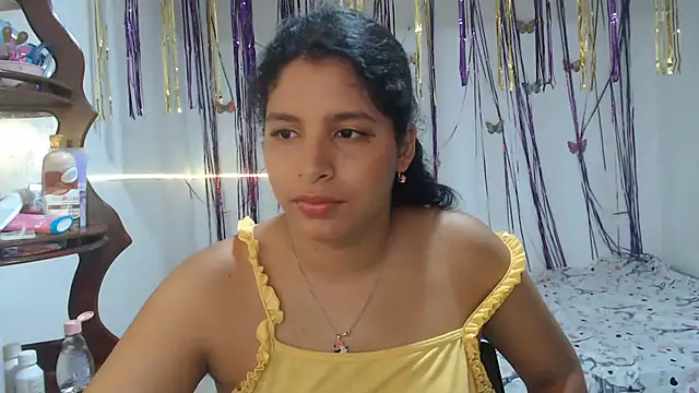 Snapshot of sexyhot20xxx chatting on 05-10-26, 06:06 sexyhot20xxx online show from 05-10-26, 06:06
