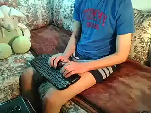 anwarlovemaroc online show from 03-01-25, 08:32