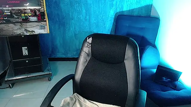 Snapshot of hannaa_jhoonson chatting on 01-25-25, 08:31 hannaa jhoonson online show from 01-25-25, 08:31