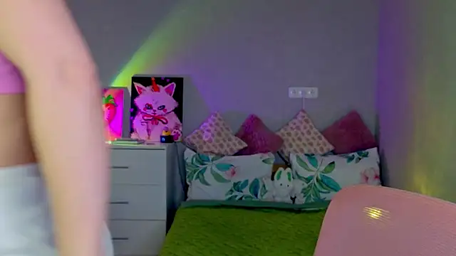 Red  Candy online show from 10-21-25, 02:16