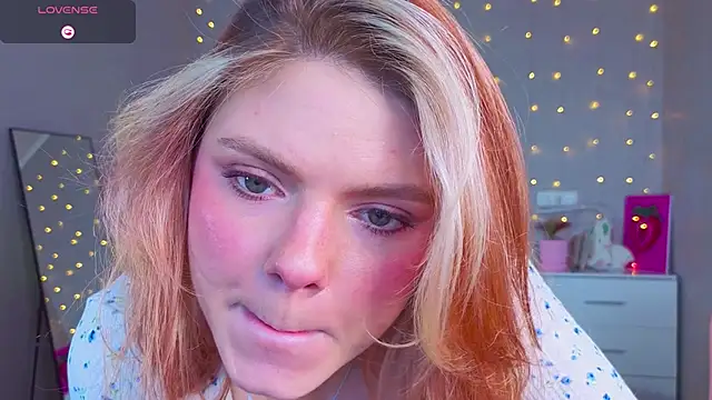 Red  Candy online show from 04-26-26, 11:07