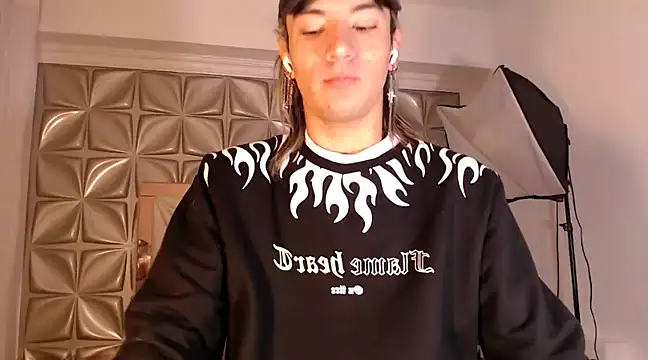 Snapshot of georgie_latin99 chatting on 03-07-25, 12:01 georgie latin99 online show from 03-07-25, 12:01