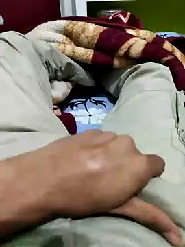 Snapshot of William390 chatting on 01-31-25, 04:06 William390 online show from 01-31-25, 04:06