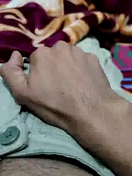 Snapshot of William390 chatting on 01-22-25, 04:23 William390 online show from 01-22-25, 04:23