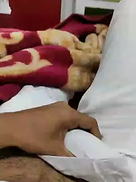 Snapshot of William390 chatting on 01-24-25, 04:39 William390 online show from 01-24-25, 04:39