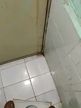 Snapshot of William390 chatting on 12-08-24, 01:08 William390 online show from 12-08-24, 01:08