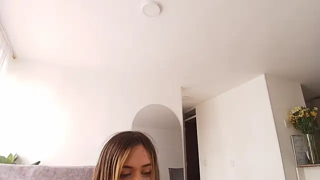 Snapshot of vianca_cruzz chatting on 03-07-25, 02:45 vianca cruzz online show from 03-07-25, 02:45