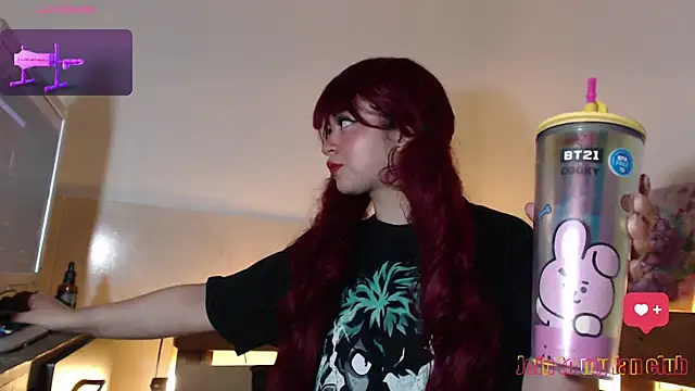 Bitsy Messy online show from 11-19-25, 06:13