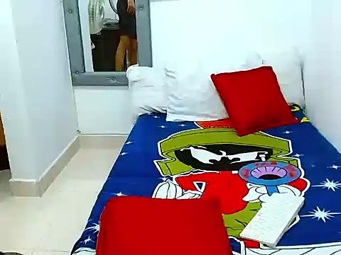 Velk hot online show from 11-12-25, 10:35