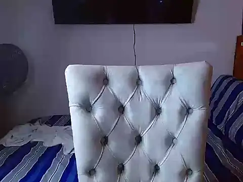 Velk hot online show from 04-14-26, 12:32