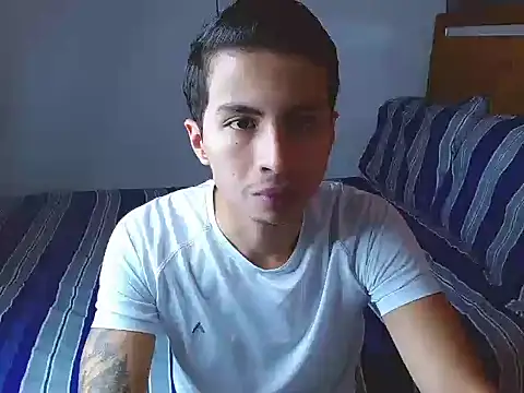 Velk hot online show from 04-15-26, 12:42