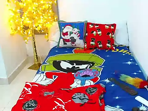 Velk hot online show from 12-13-25, 08:04