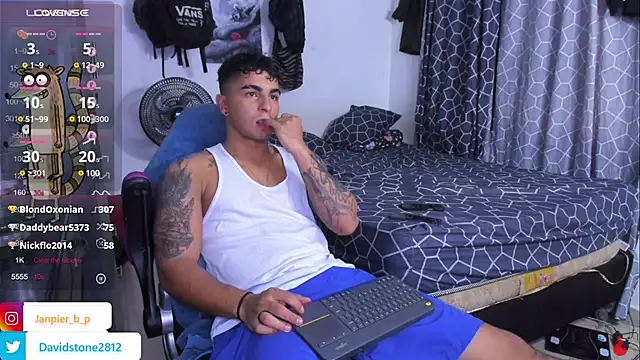 cJuan111 online show from 03-22-25, 04:14