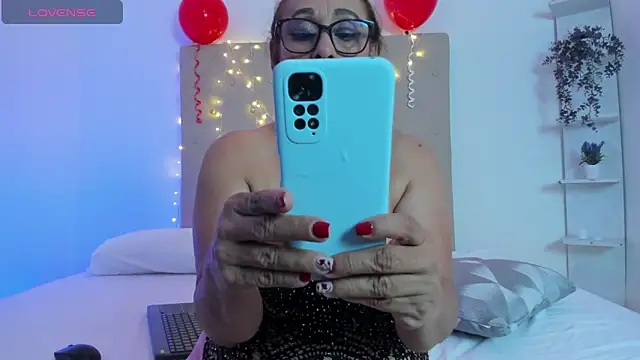 Snapshot of Angelaa_ramirez chatting on 02-13-25, 06:09 Angelaa ramirez online show from 02-13-25, 06:09