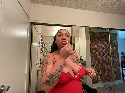 Snapshot of GoddessNih chatting on 01-14-26, 12:47 GoddessNih online show from 01-14-26, 12:47