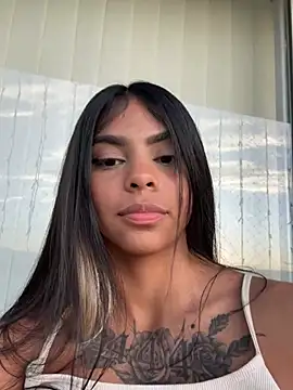 Snapshot of Zafiiro_Blue chatting on 12-22-24, 11:11 Zafiiro Blue online show from 12-22-24, 11:11