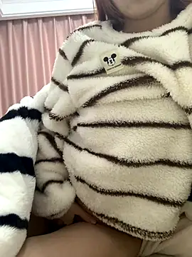 Aimeil online show from 12-14-25, 06:46