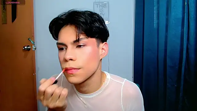 femboykeene online show from 04-11-26, 10:24