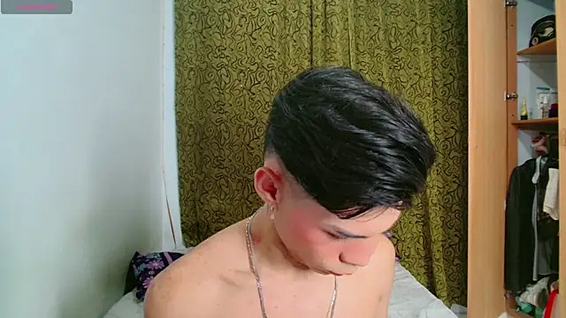 femboykeene online show from 10-21-25, 09:58