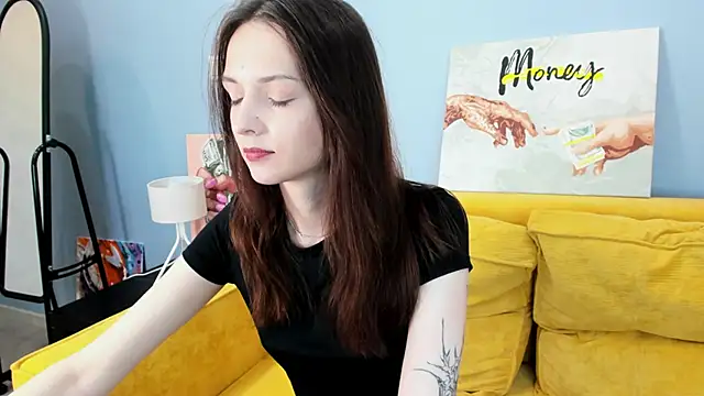 Kira Ke11y online show from 09-18-25, 04:48
