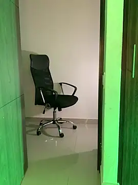 Liloo8923 online show from 03-07-26, 04:08