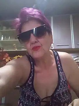 Snapshot of Ely_Elenita chatting on 03-18-26, 01:35 Ely Elenita online show from 03-18-26, 01:35