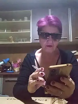 Snapshot of Ely_Elenita chatting on 03-31-26, 03:19 Ely Elenita online show from 03-31-26, 03:19