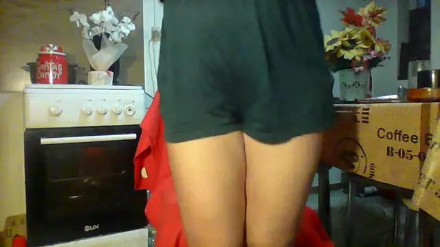 Snapshot of Ely_Elenita chatting on 04-03-26, 08:04 Ely Elenita online show from 04-03-26, 08:04