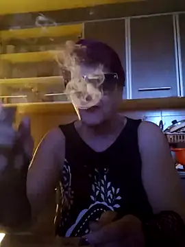 Snapshot of Ely_Elenita chatting on 04-03-26, 06:09 Ely Elenita online show from 04-03-26, 06:09