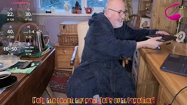 Adamdaddybear online show from 01-10-26, 08:09